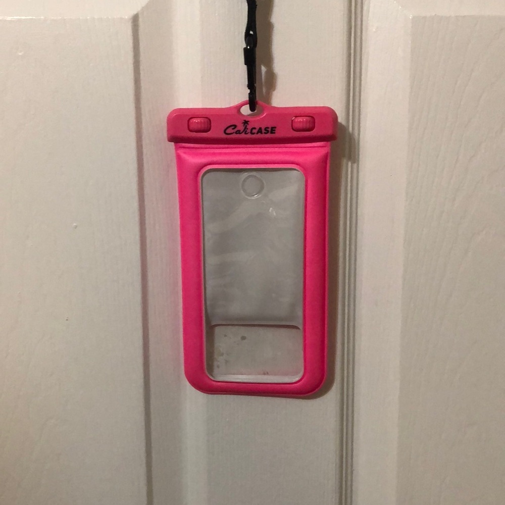 Calicase brand water proof phone case. Perfect for the beach. Pink w/carabiner.
